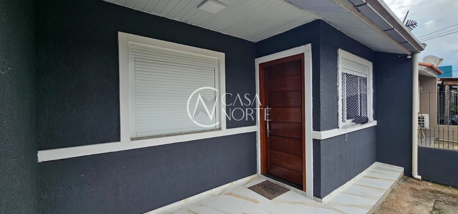 Casa à venda com 2 quartos, 46m², 1 vaga, Rua Carlos Maximiliano Fayet no bairro Hípica em Porto Alegre