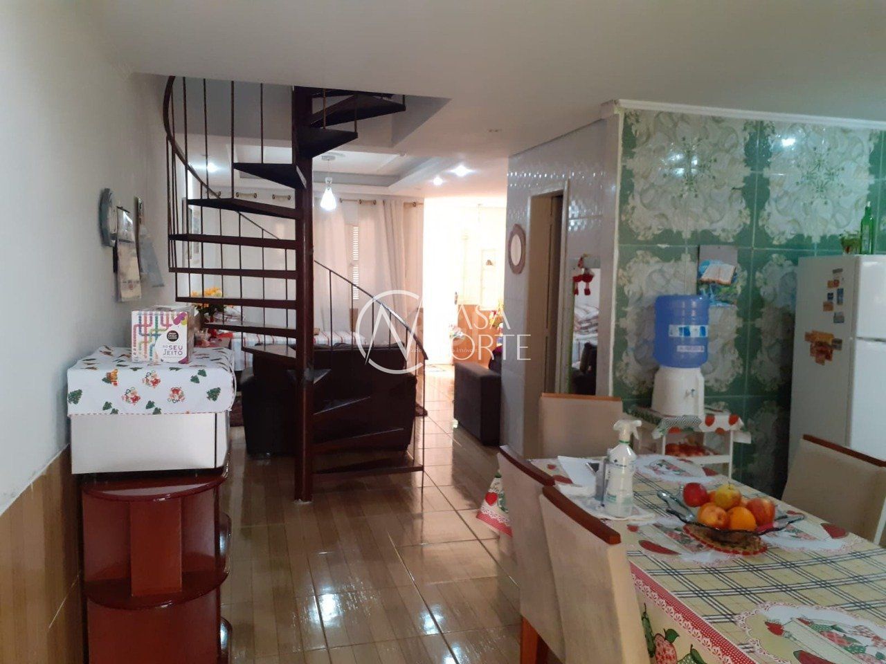 Sobrado à venda com 2 quartos, 100m², 1 suíte, 2 vagas, Rua Carlos Wilson Schröder no bairro Hípica em Porto Alegre