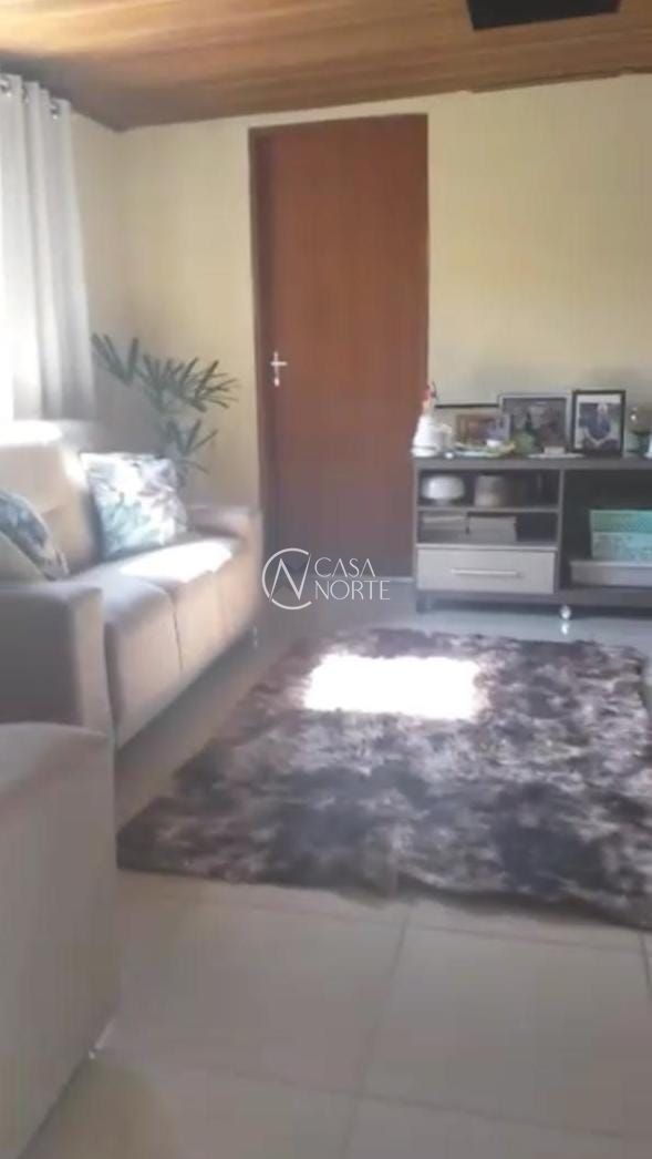 Casa à venda com 2 quartos, 75m², 3 vagas, Beco da Vitória no bairro Boa Vista do Sul em Porto Alegre