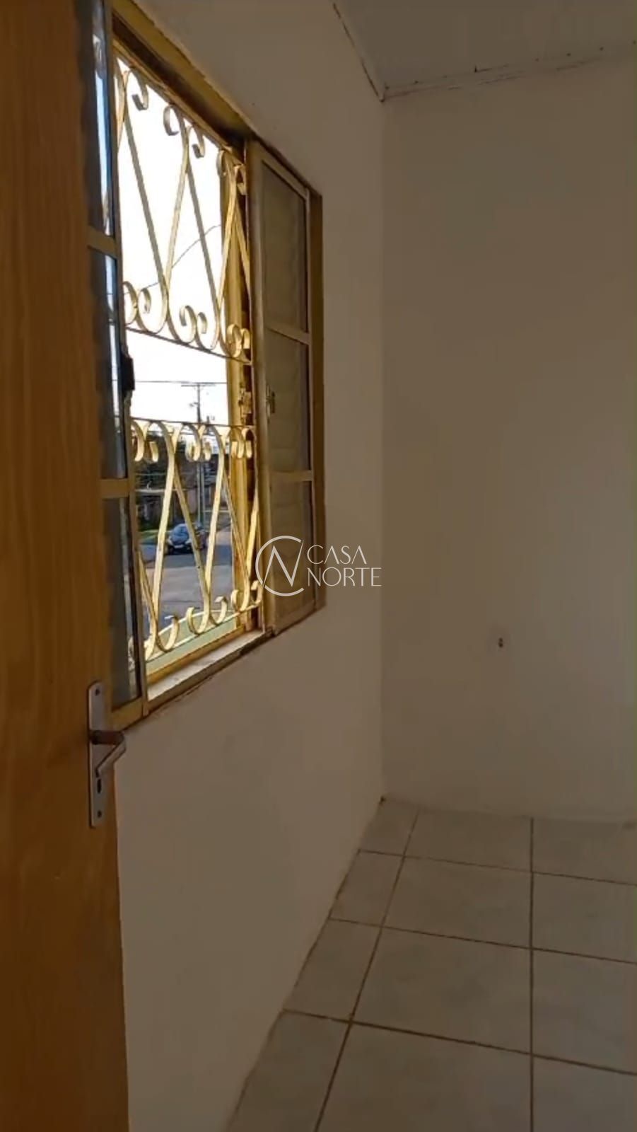 Casa Comercial à venda com 4 quartos, 100m², 1 vaga, Rua Sílvio Rua Sirângelo no bairro Restinga em Porto Alegre