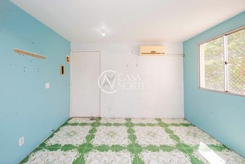 Apartamento à venda com 2 quartos, 43m², 1 vaga, Avenida Edgar Pires de Castro no bairro Chapéu do Sol em Porto Alegre