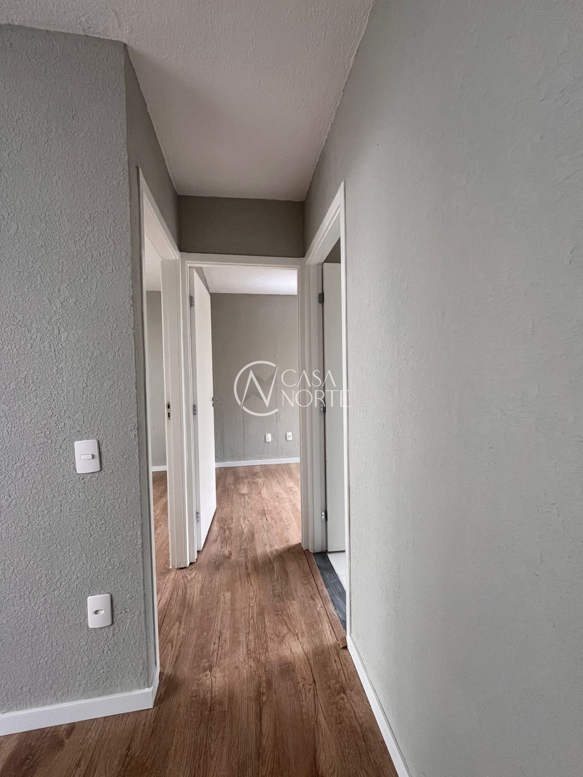 Apartamento à venda com 2 quartos, 41m², 1 vaga, Rua Sabino Pereira Nunes no bairro Restinga em Porto Alegre