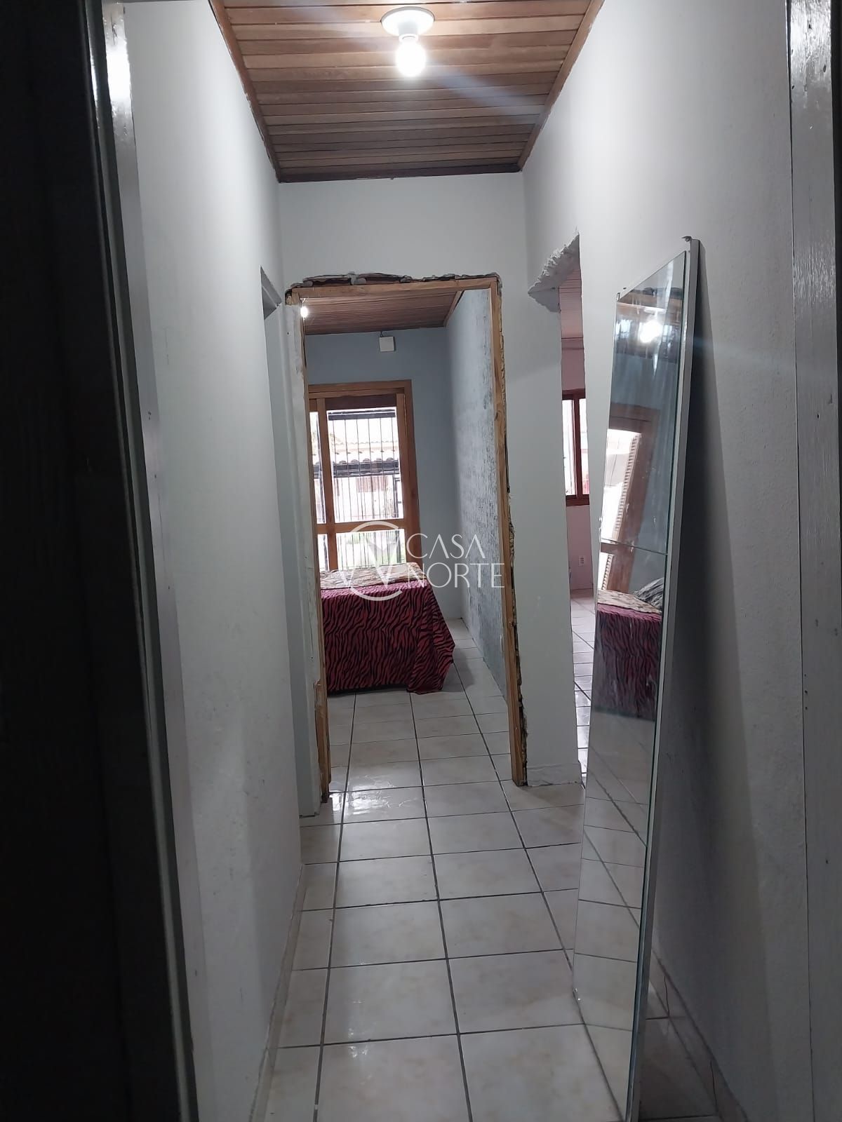 Casa à venda com 2 quartos, 48m², 1 vaga, Rua Antônio Ribeiro Messias no bairro Hípica em Porto Alegre