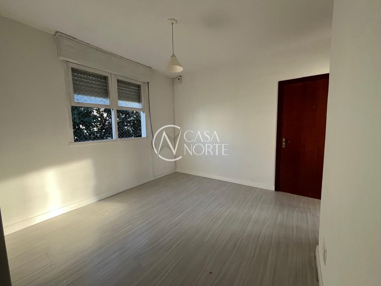 Apartamento à venda com 1 quarto, 36m², 1 vaga, Travessa Escobar no bairro Camaquã em Porto Alegre
