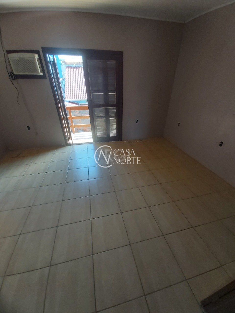 Casa à venda com 3 quartos, 140m², 2 vagas, Rua Marcelo Küfner no bairro Hípica em Porto Alegre