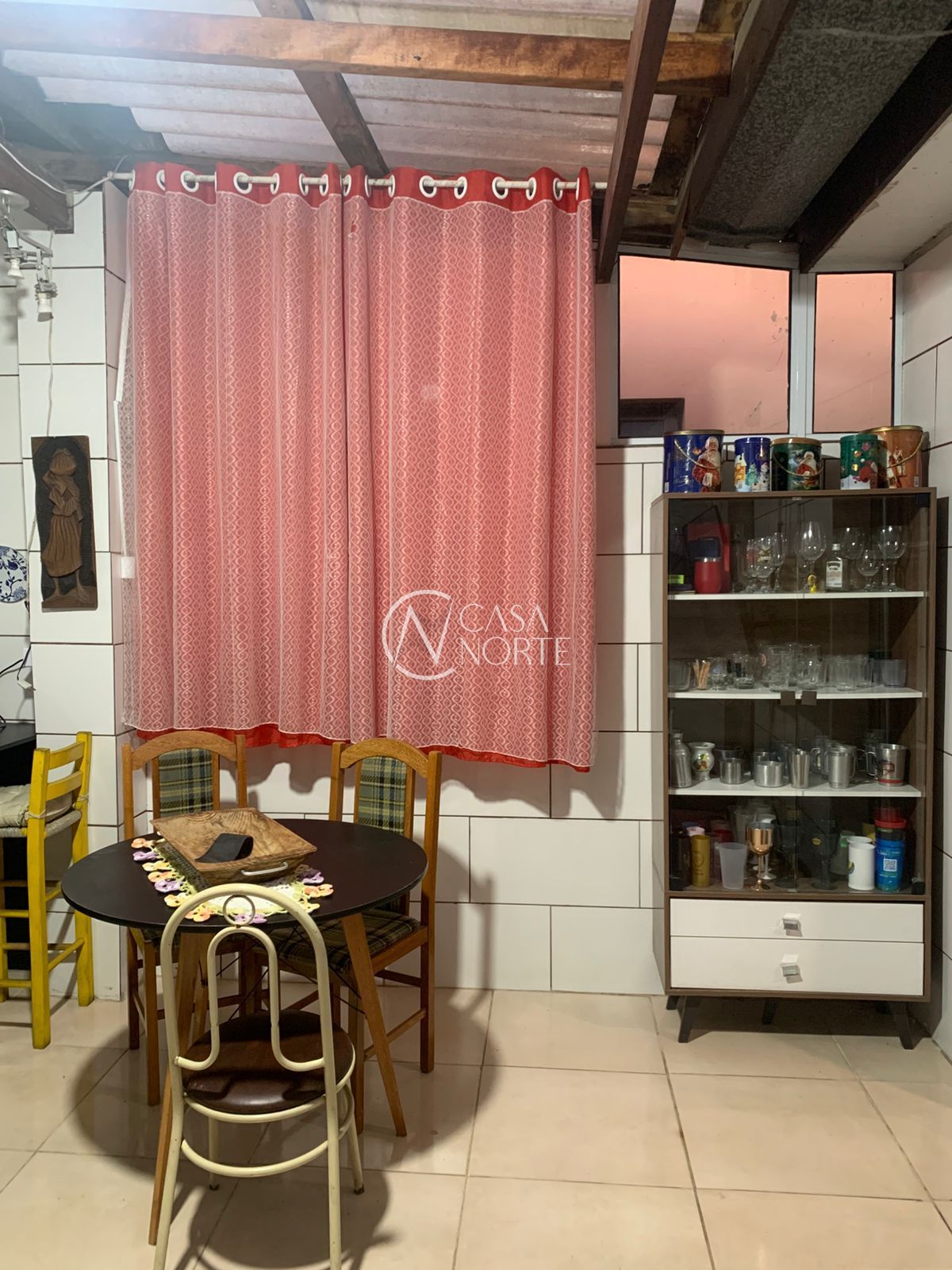 Casa à venda com 2 quartos, 47m², 1 vaga, Rua do Schneider 1516 no bairro Hípica em Porto Alegre
