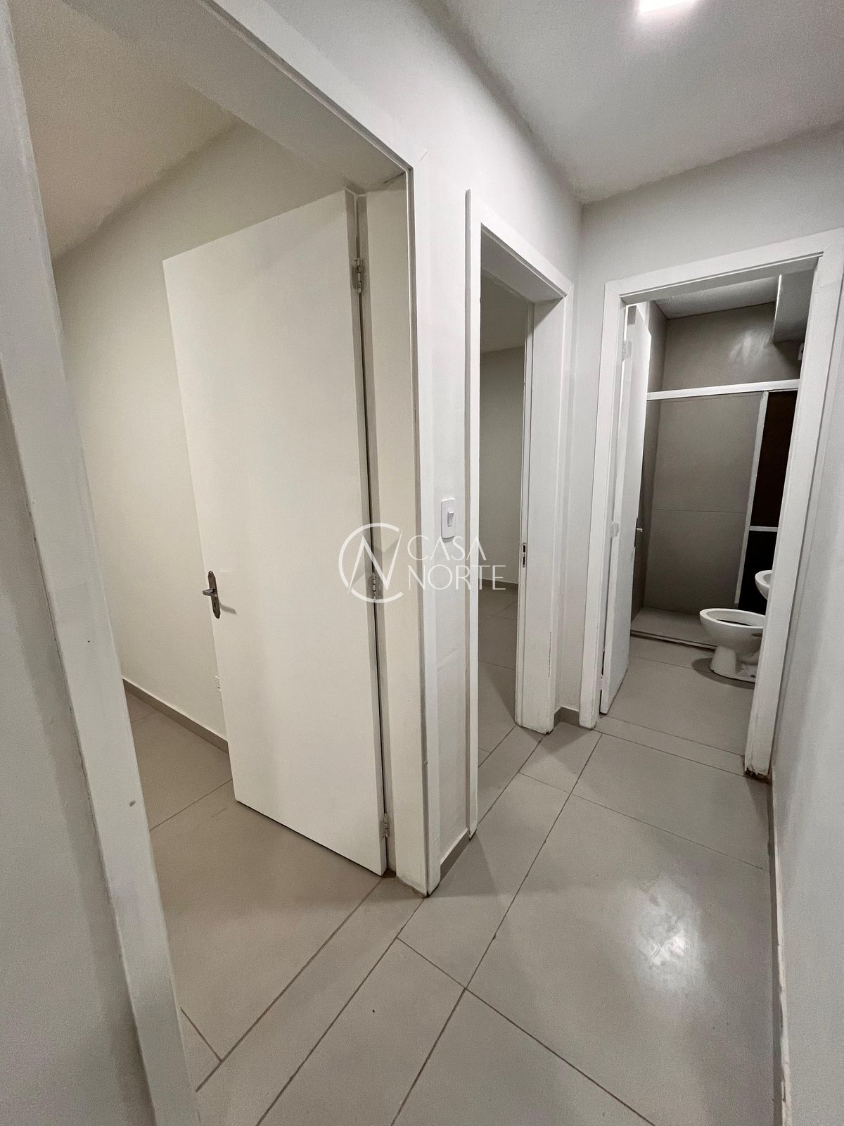 Apartamento à venda com 2 quartos, 38m², 1 vaga, Rua Capitão Pedroso no bairro Restinga em Porto Alegre