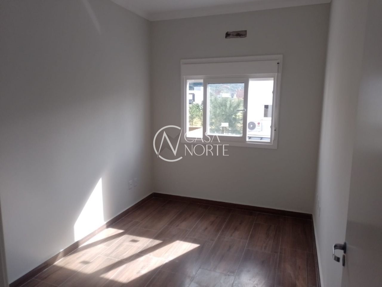 Casa à venda com 3 quartos, 98m², 1 suíte, 2 vagas, Rua Jorge Babot Miranda no bairro Aberta dos Morros em Porto Alegre