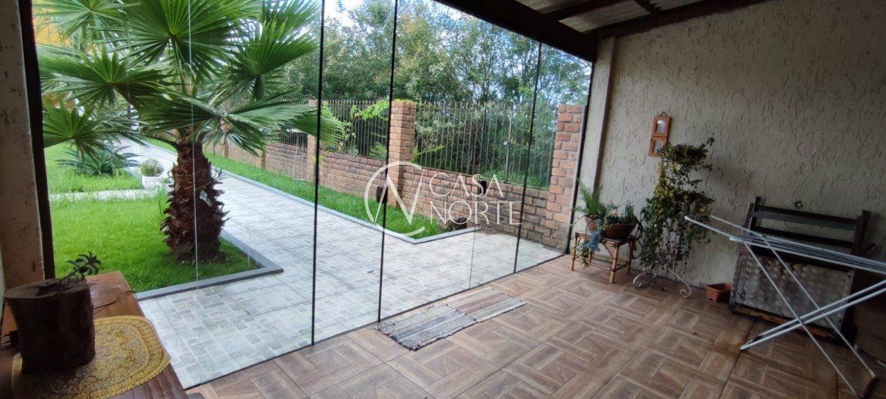 Casa à venda com 3 quartos, 191m², 1 suíte, 2 vagas, Estrada Otaviano José Pinto no bairro Lami em Porto Alegre