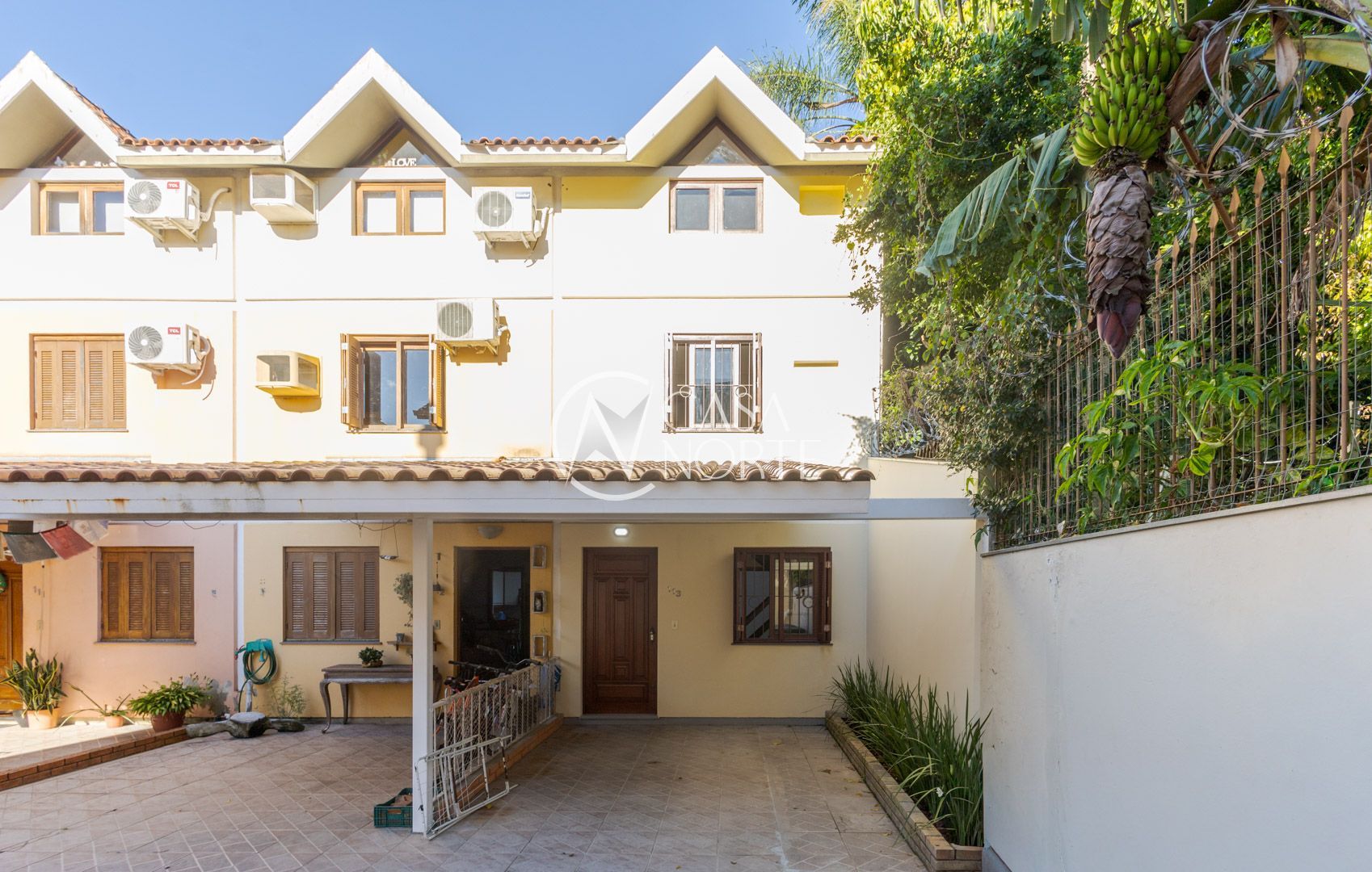 Casa de Condomínio à venda com 3 quartos, 112m², 1 suíte, 2 vagas, Rua Álvaro Guterres no bairro Tristeza em Porto Alegre