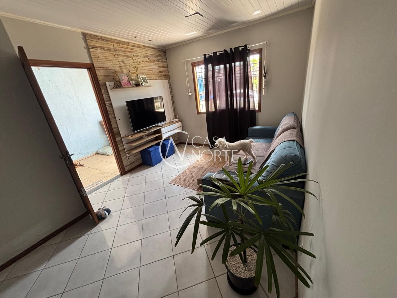 Casa à venda com 3 quartos, 51m², 2 vagas, Rua Júlio Ribeiro de Castilhos no bairro Hípica em Porto Alegre