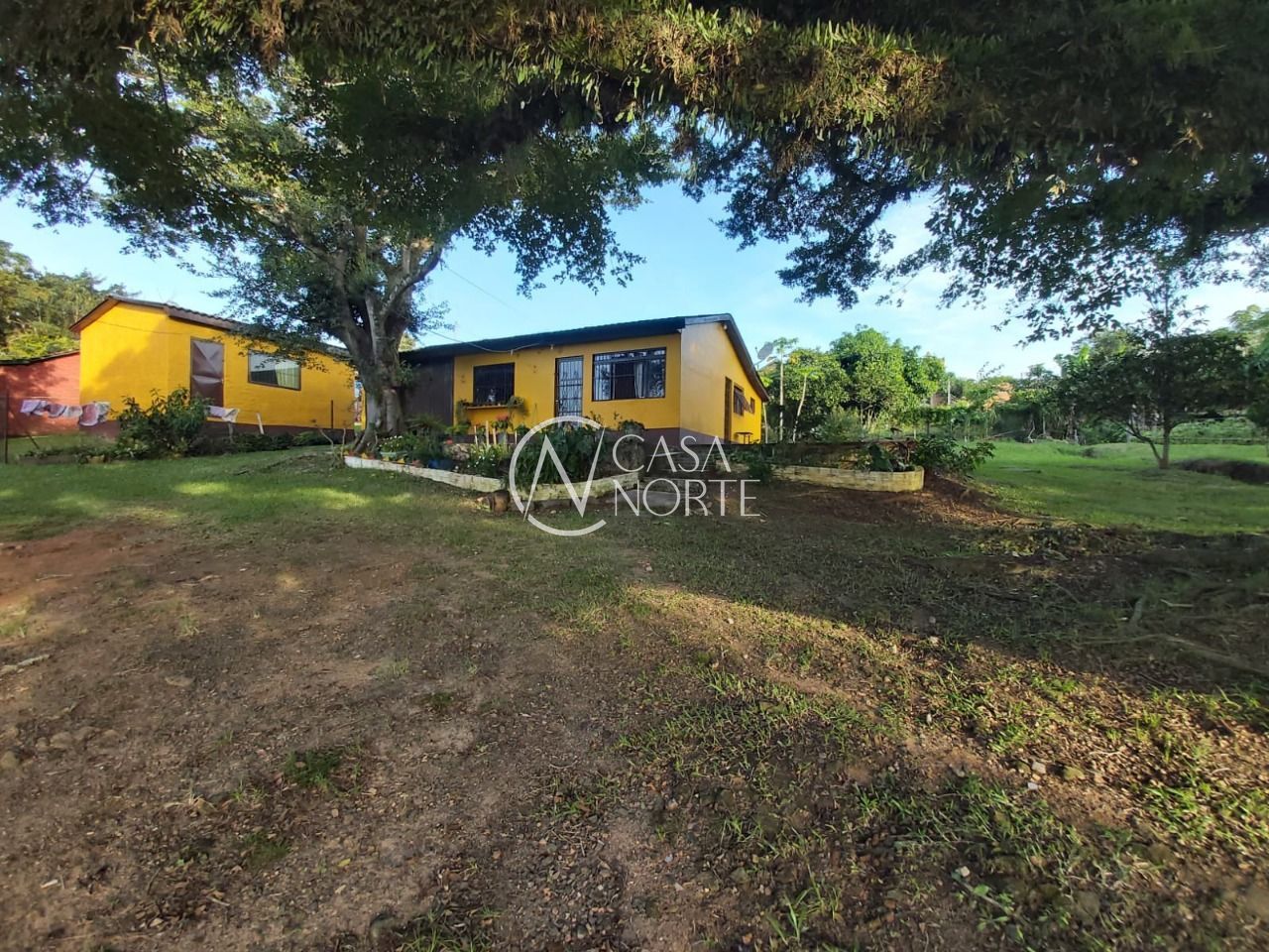 Sítio à venda com 2 quartos, 7846m², 3 vagas, Avenida João Antônio Silveira no bairro Lomba do Pinheiro em Porto Alegre