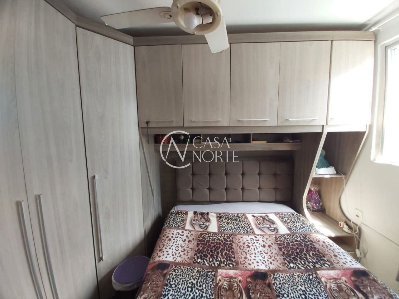 Apartamento à venda com 2 quartos, 42m², 1 vaga, Rua José Barcellos Garcia no bairro Rubem Berta em Porto Alegre