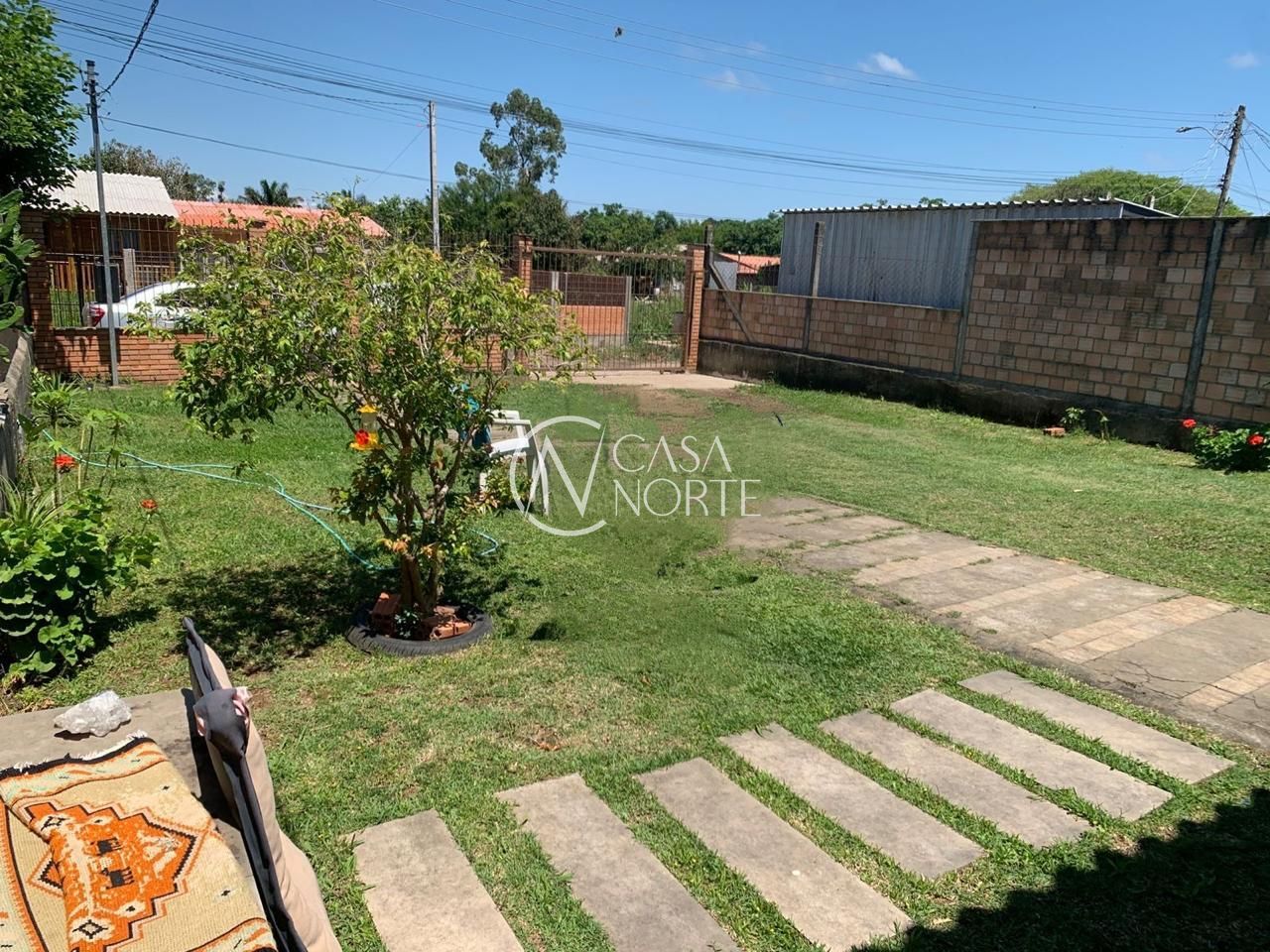 Casa à venda com 2 quartos, 80m², 3 vagas, Rua do Cerro no bairro Lageado em Porto Alegre