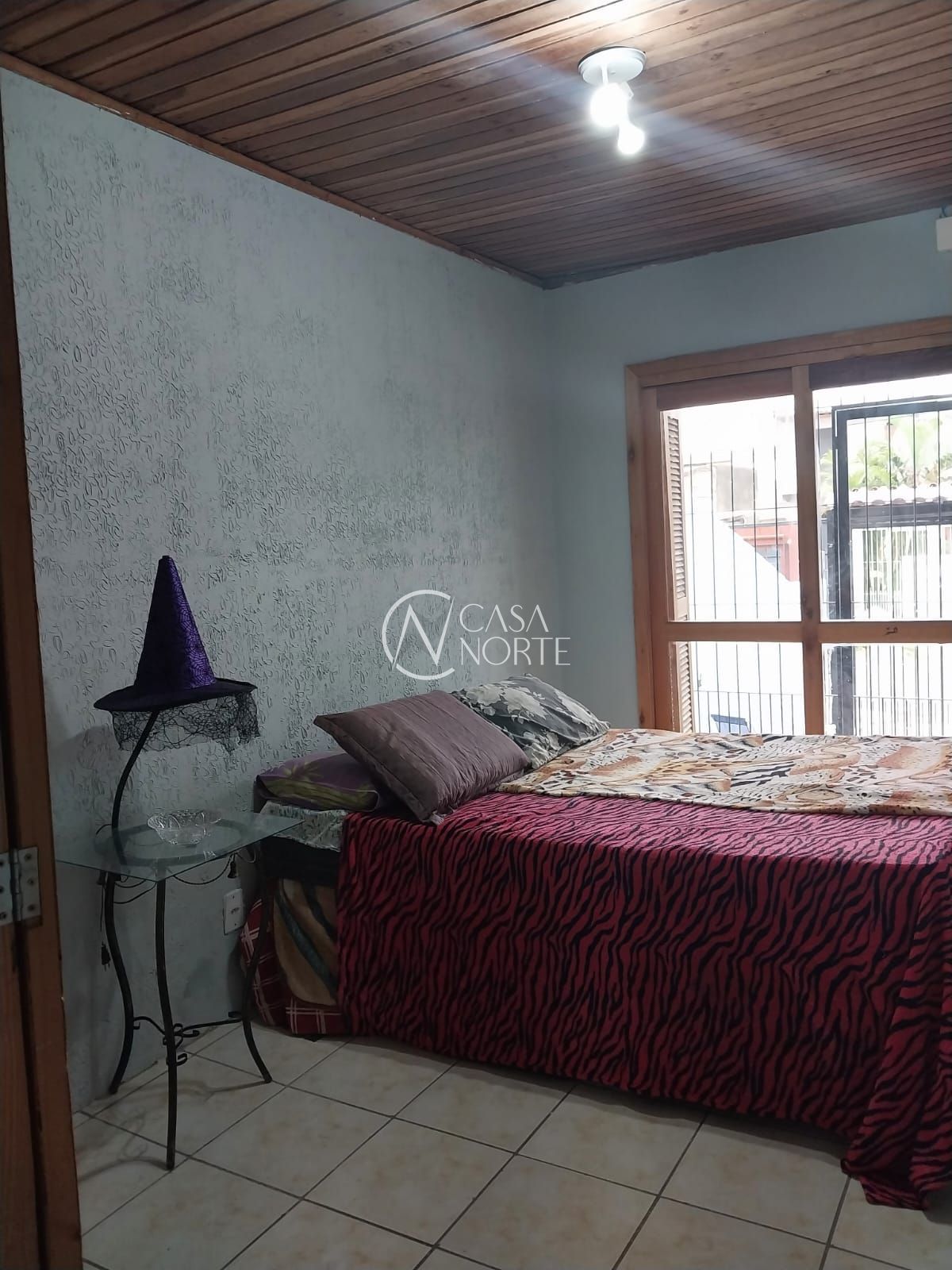 Casa à venda com 2 quartos, 48m², 1 vaga, Rua Antônio Ribeiro Messias no bairro Hípica em Porto Alegre