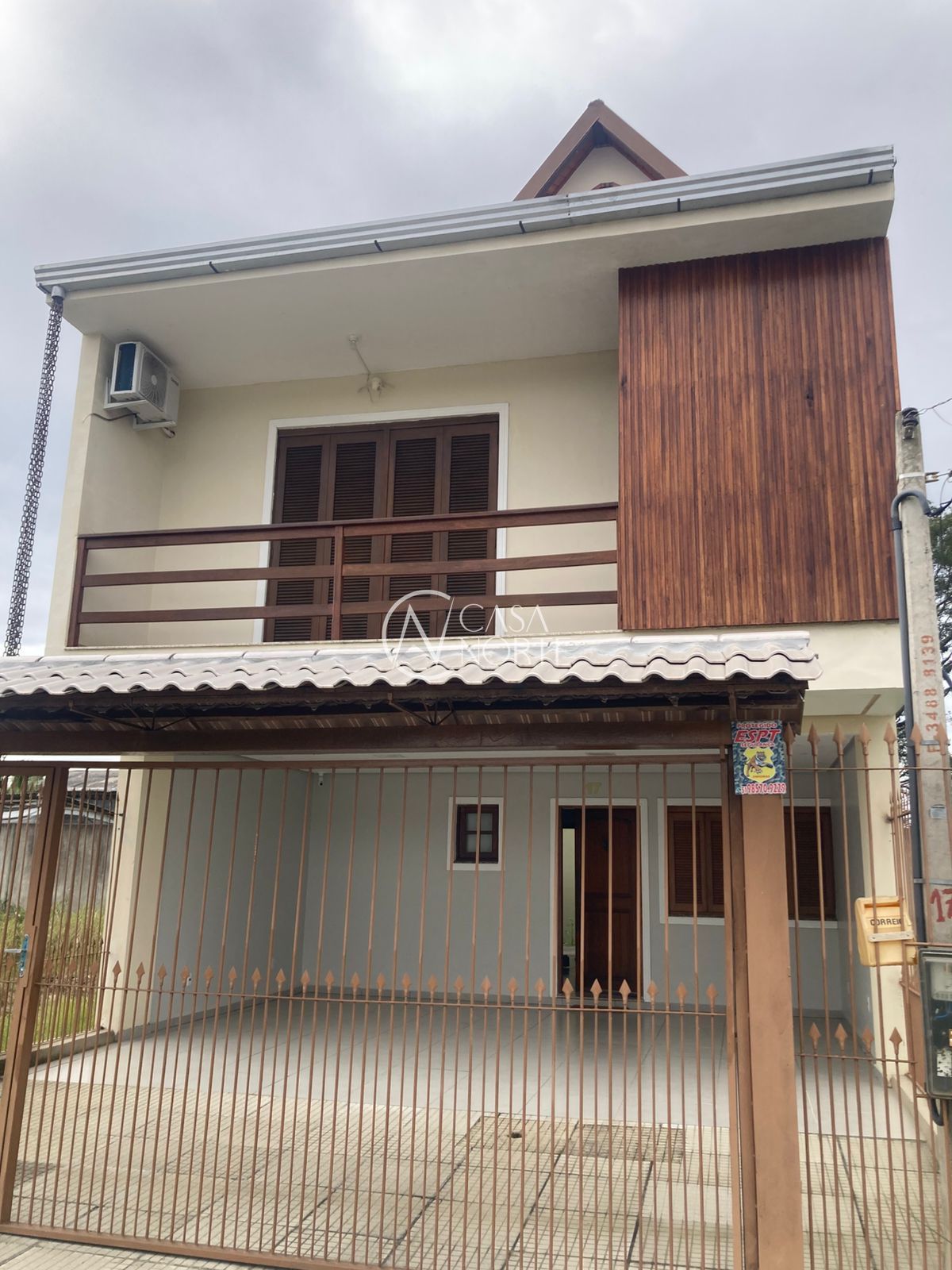Casa à venda com 3 quartos, 135m², 1 suíte, 2 vagas, Rua Francisco Mattos Terres no bairro Aberta dos Morros em Porto Alegre