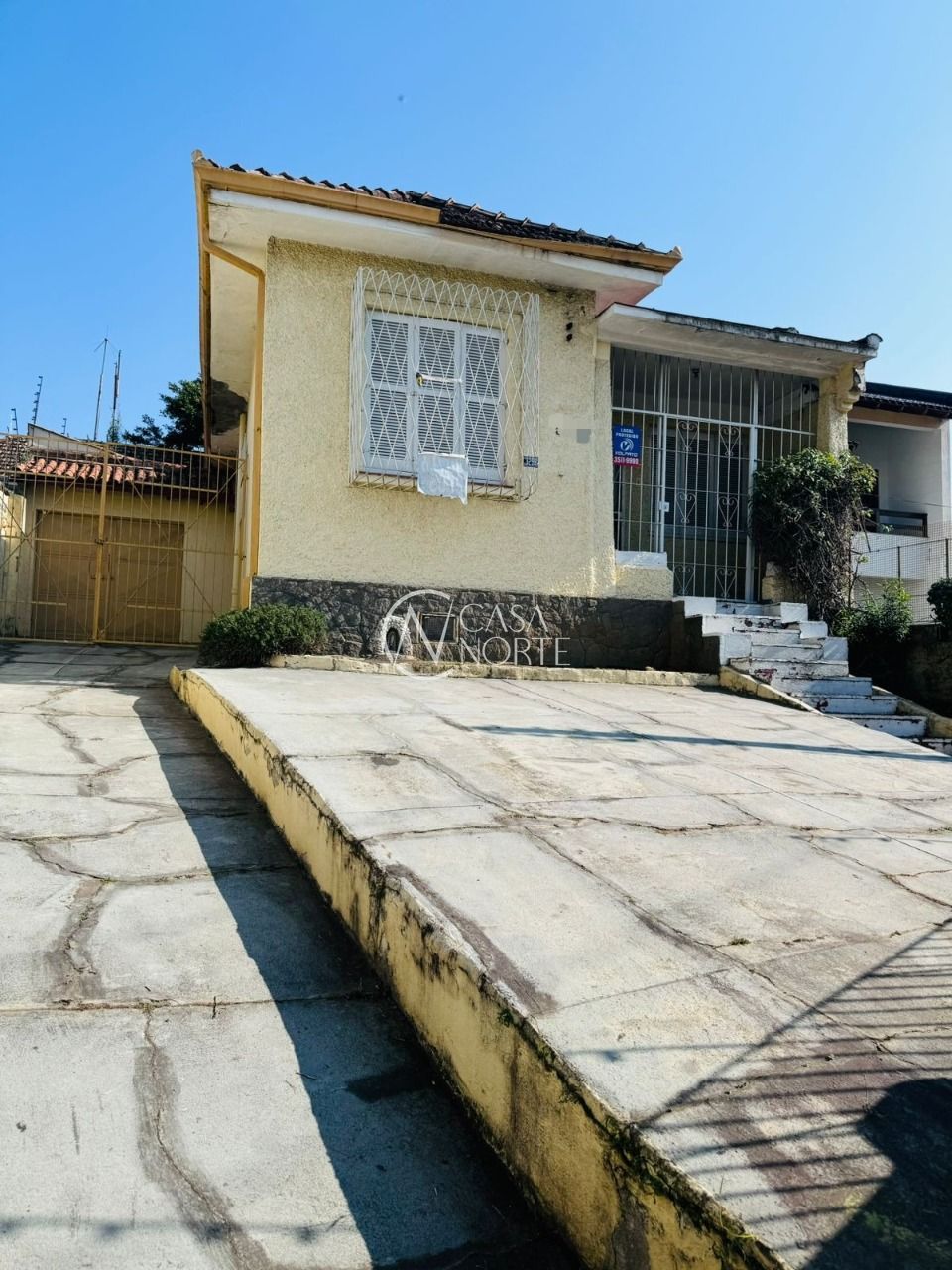 Casa à venda com 2 quartos, 100m², 3 vagas, Avenida Professor Oscar Pereira no bairro Cascata em Porto Alegre