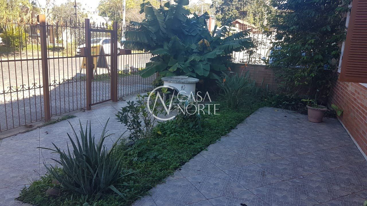 Casa à venda com 4 quartos, 205m², 1 suíte, 2 vagas, Rua Gregório da Fonseca no bairro Nonoai em Porto Alegre