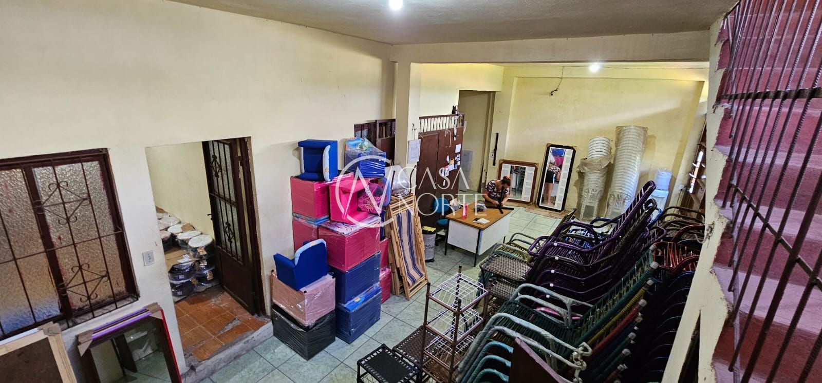 Casa Comercial à venda com 3 quartos, 200m², 2 vagas, Acesso A no bairro Restinga em Porto Alegre