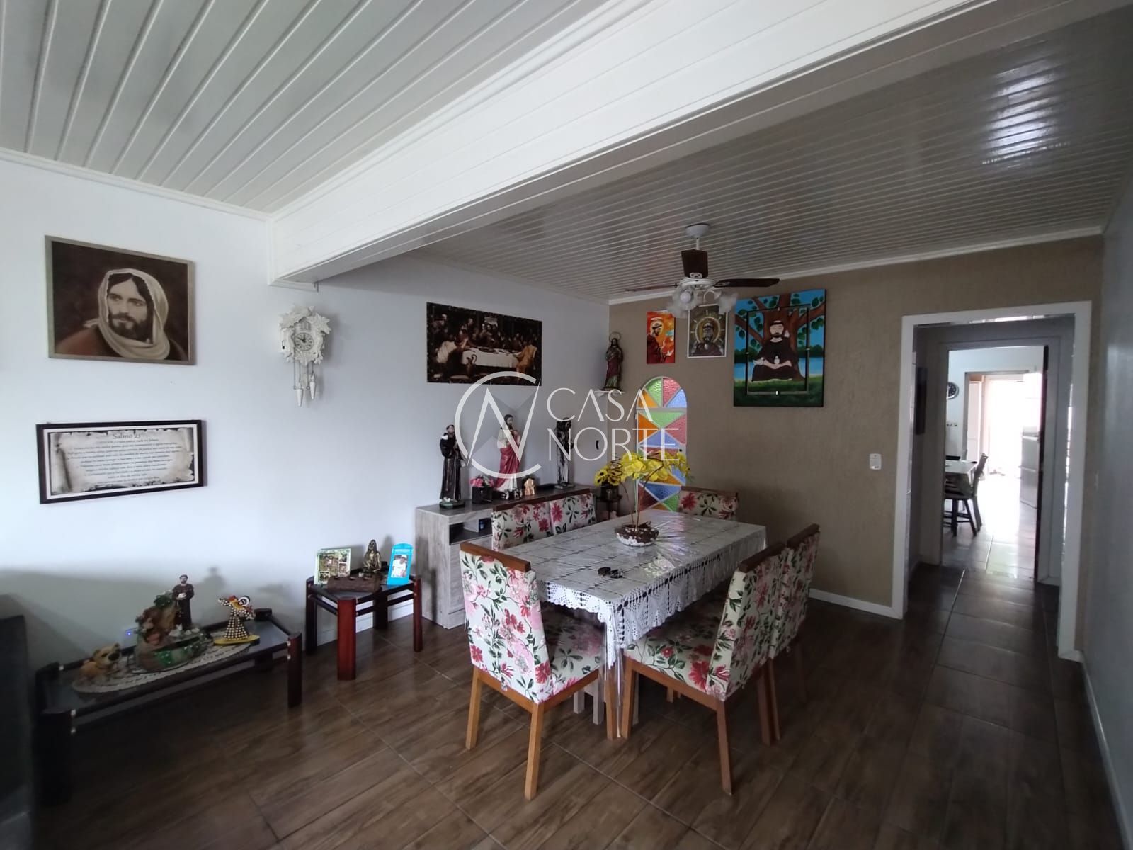 Casa à venda com 5 quartos, 250m², 1 suíte, 3 vagas, Rua Álvaro Pedro da Rosa no bairro Aberta dos Morros em Porto Alegre