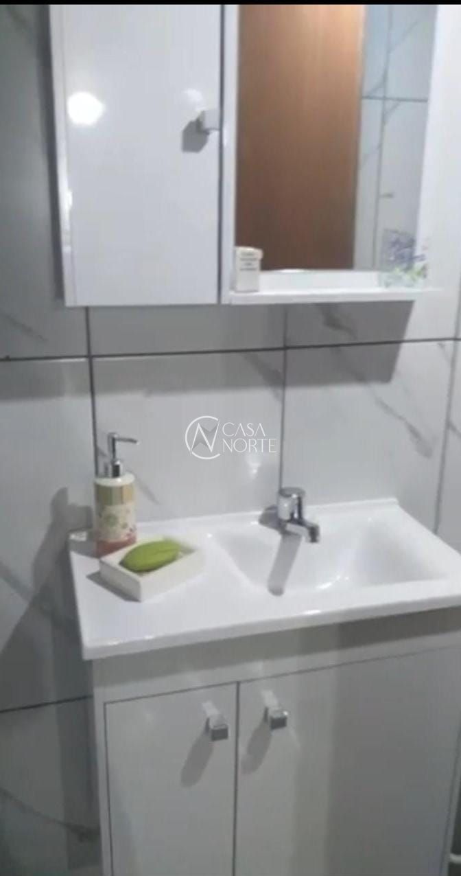 Casa à venda com 2 quartos, 75m², 3 vagas, Beco da Vitória no bairro Boa Vista do Sul em Porto Alegre