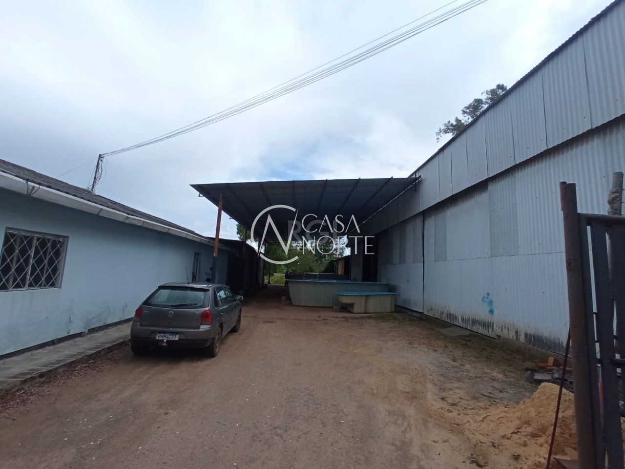 Pavilhão à venda com 1 quarto, 60m², 3 vagas, Avenida Edgar Pires de Castro no bairro Lageado em Porto Alegre