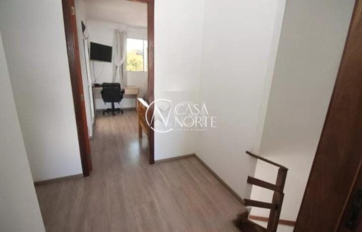 Sobrado à venda com 2 quartos, 120m², 1 vaga, Rua Dorival Leivas no bairro Hípica em Porto Alegre