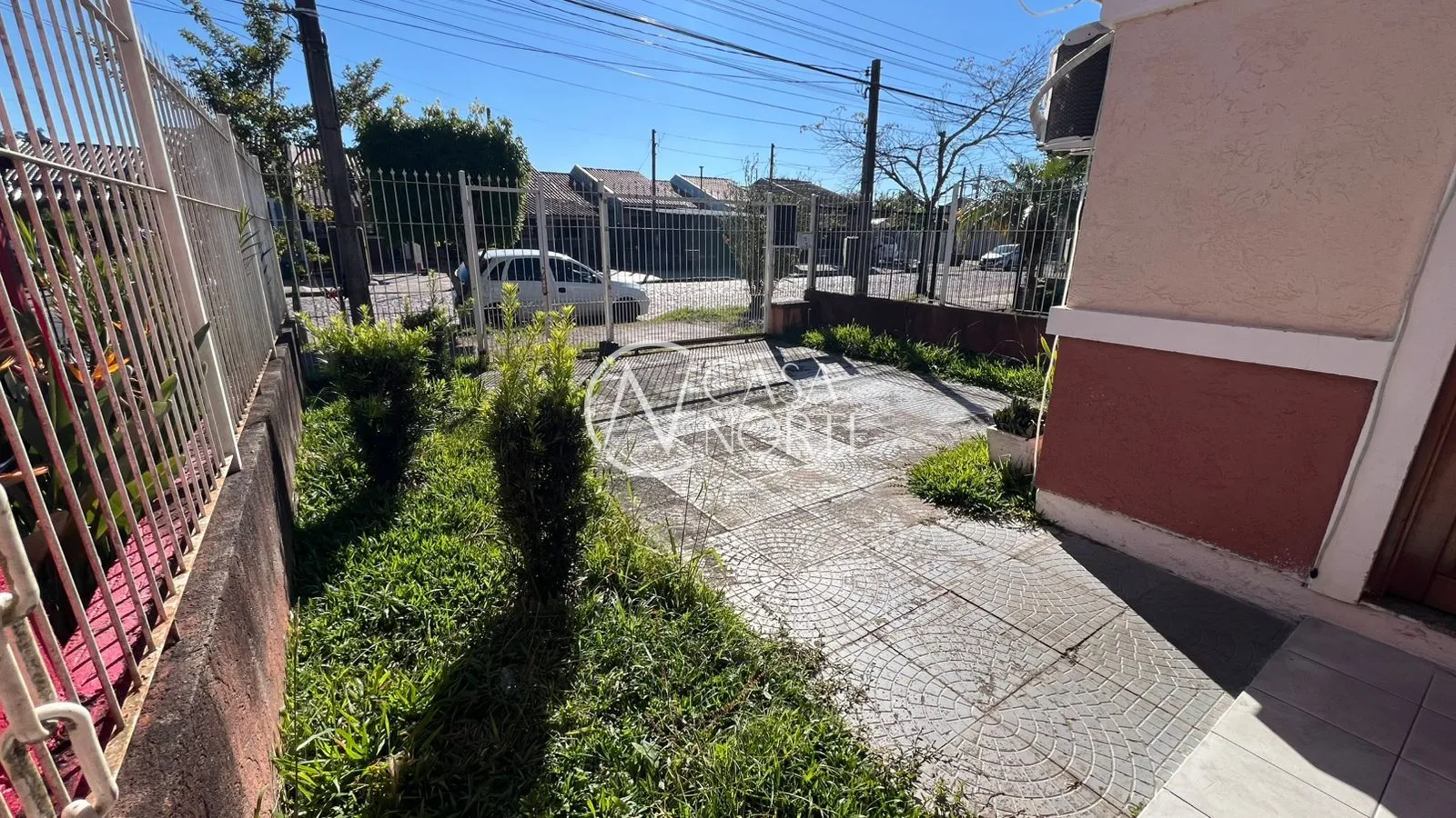 Casa à venda com 3 quartos, 63m², 2 vagas, Rua José Celestino da Silva no bairro Hípica em Porto Alegre