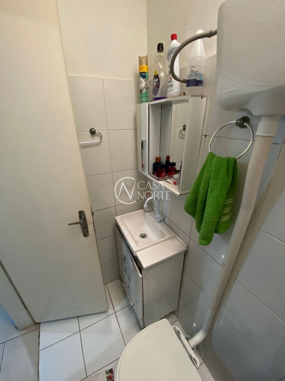 Casa à venda com 2 quartos, 55m², 1 vaga, Avenida da Serraria no bairro Espírito Santo em Porto Alegre