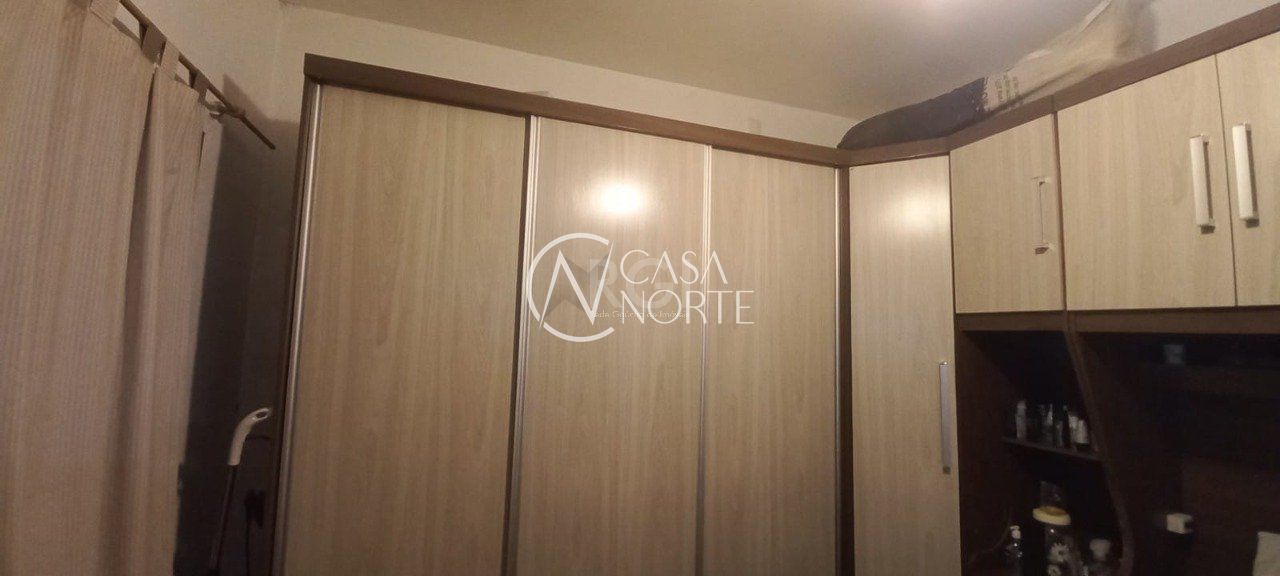 Casa à venda com 4 quartos, 160m², 1 suíte, 4 vagas, Beco dos Rossatos no bairro Campo Novo em Porto Alegre