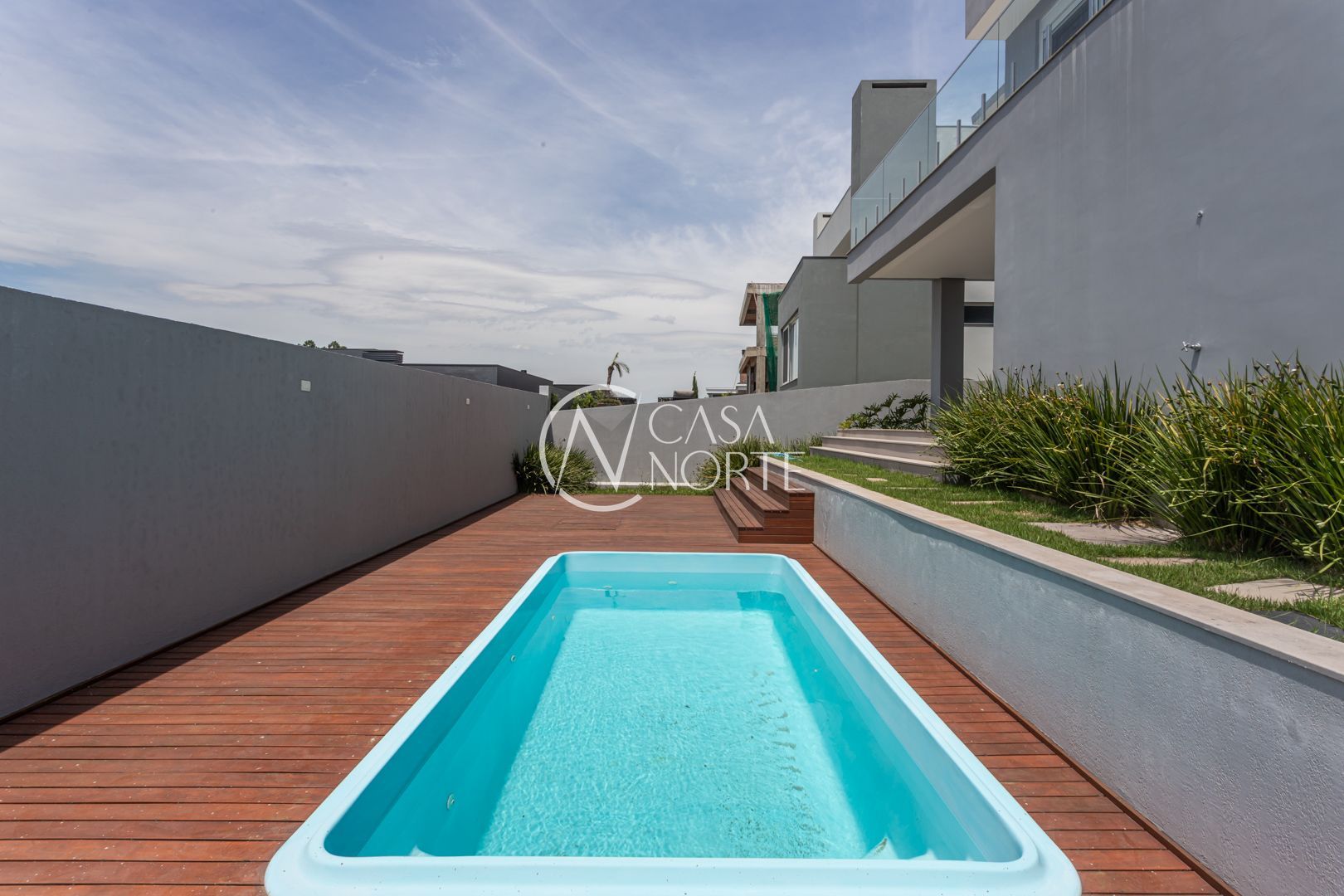 Casa de Condomínio à venda com 4 quartos, 484m², 4 suítes, 2 vagas, Estrada das Três Meninas no bairro Vila Nova em Porto Alegre