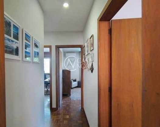 Apartamento à venda com 3 quartos, 114m², 1 suíte, 1 vaga, Rua Faria Santos no bairro Petrópolis em Porto Alegre