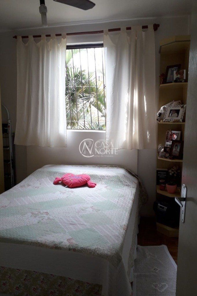 Apartamento à venda com 2 quartos, 52m², Rua Domenico Feoli no bairro Rubem Berta em Porto Alegre