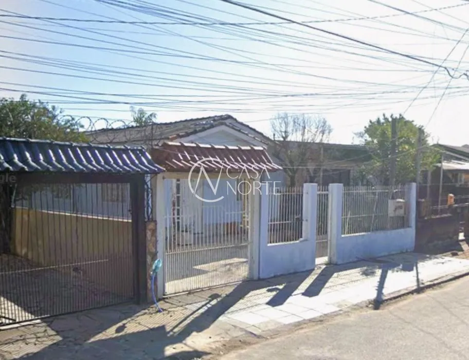 Casa à venda com 2 quartos, 83m², 1 suíte, 3 vagas, Rua Vieira da Silva no bairro Sarandi em Porto Alegre