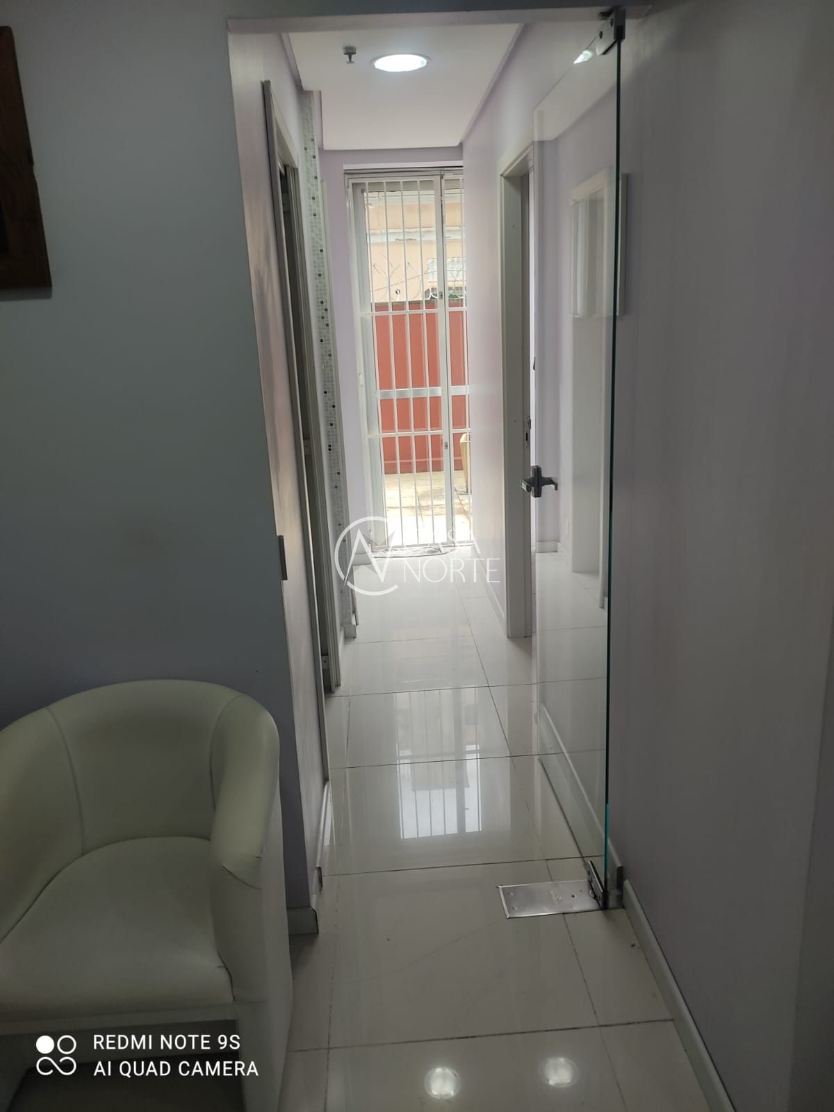 Sala Comercial à venda com 1 quarto, 53m², 2 vagas, Rua Almirante Barroso no bairro Floresta em Porto Alegre