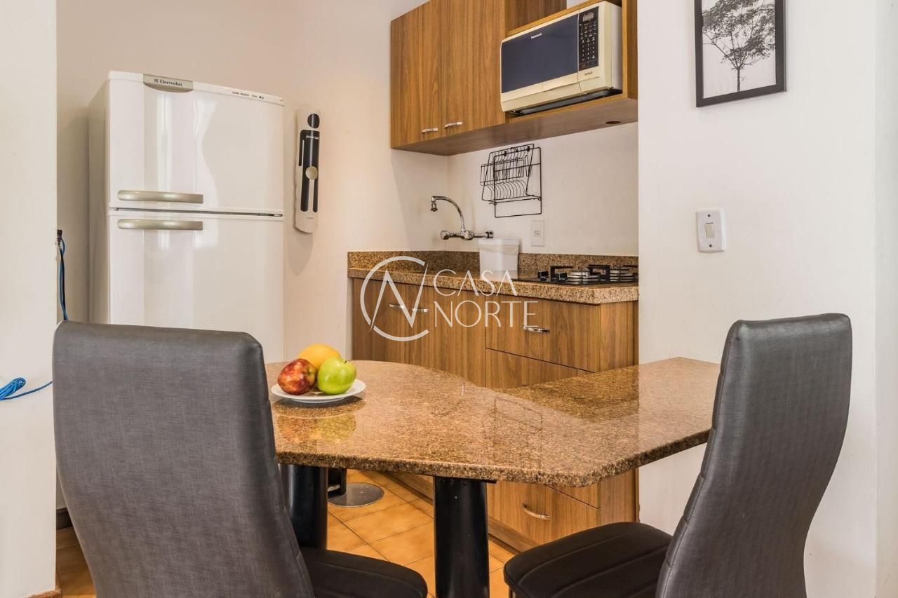 Cobertura à venda com 1 quarto, 82m², 1 suíte, 1 vaga, Rua Dr Timóteo no bairro Moinhos de Vento em Porto Alegre