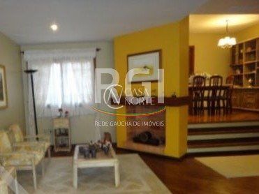 Casa à venda com 4 quartos, 334m², 1 suíte, 4 vagas, Rua Rodonel Guatimozim no bairro Ipanema em Porto Alegre