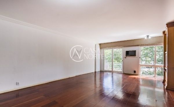 Apartamento à venda com 3 quartos, 168m², 1 suíte, 1 vaga, Rua Doutor Timóteo no bairro Moinhos de Vento em Porto Alegre