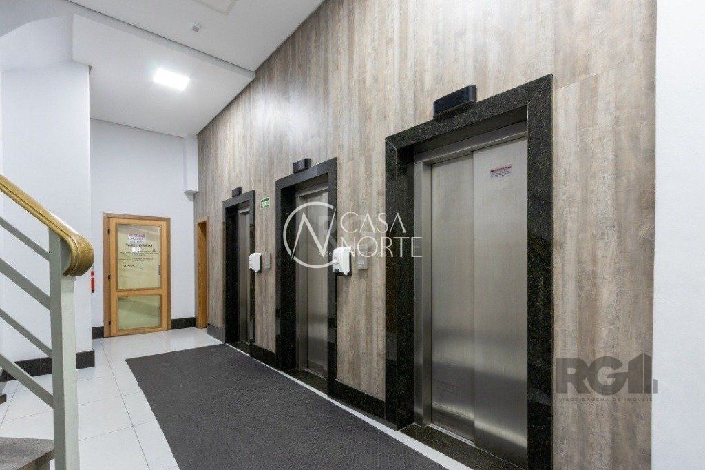 Apartamento à venda com 1 quarto, 32m², Rua General Andrade Neves no bairro Centro Histórico em Porto Alegre