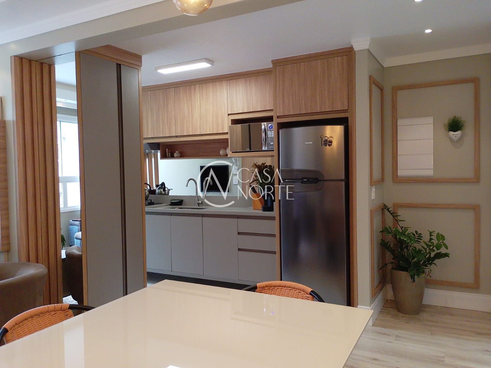 Apartamento à venda com 3 quartos, 75m², 1 suíte, 1 vaga, Rua Attílio Bilibio no bairro Jardim Carvalho em Porto Alegre