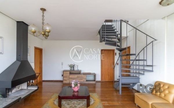 Cobertura à venda com 3 quartos, 245m², 1 suíte, 3 vagas, Rua Professor Freitas Cabral no bairro Jardim Botânico em Porto Alegre