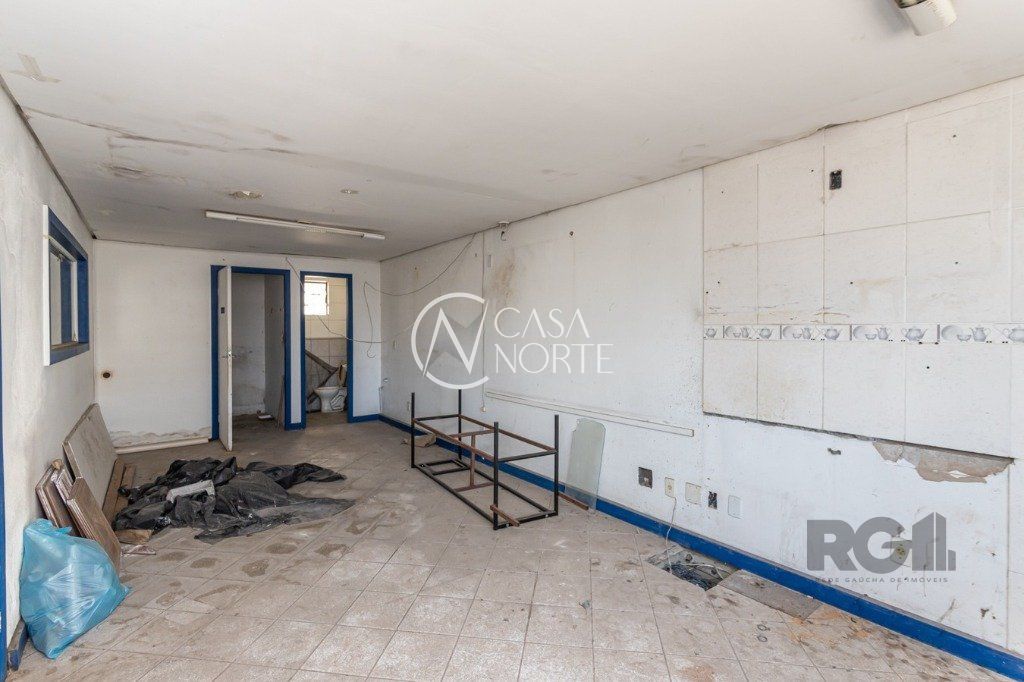 Sala Comercial à venda , 157m², Avenida Senador Salgado Filho no bairro Centro Histórico em Porto Alegre