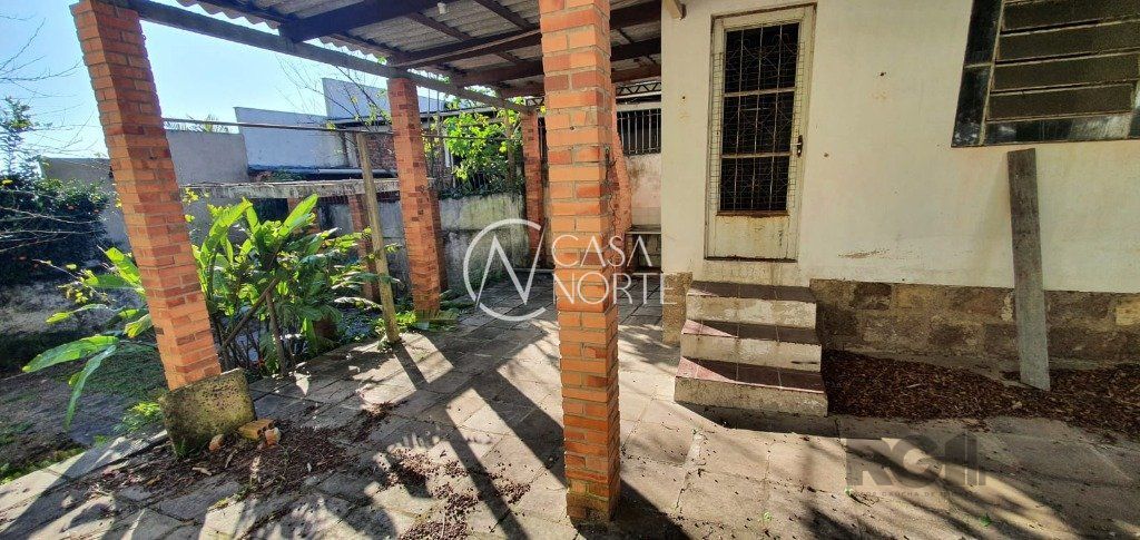 Terreno à venda  com 370m², Rua Luiz de Camões no bairro Santo Antônio em Porto Alegre