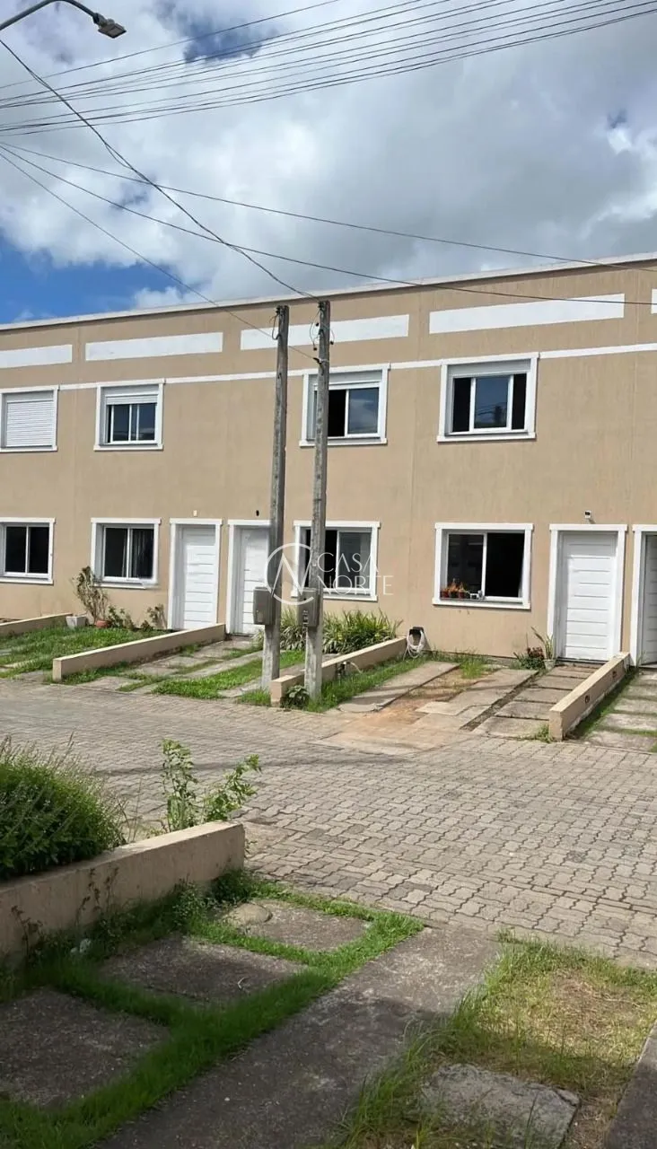 Casa de Condomínio à venda com 2 quartos, 84m², 1 vaga, Rua Capitão Pedroso no bairro Restinga em Porto Alegre