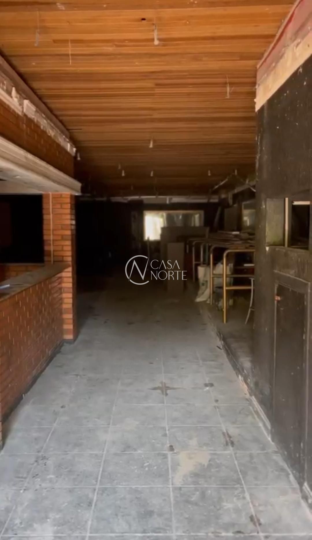 Prédio Comercial à venda com 2 quartos, 200m², Rua Doutor Gastão Rhodes no bairro Santana em Porto Alegre