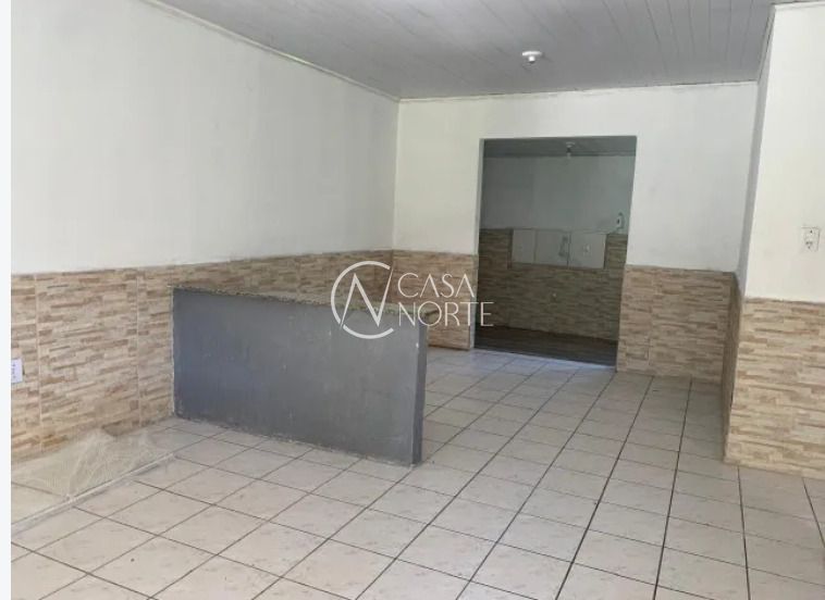 Casa à venda com 2 quartos, 80m², 1 vaga, Avenida da Serraria no bairro Ponta Grossa em Porto Alegre