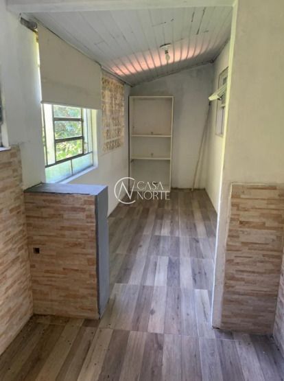 Casa à venda com 2 quartos, 80m², 1 vaga, Avenida da Serraria no bairro Ponta Grossa em Porto Alegre