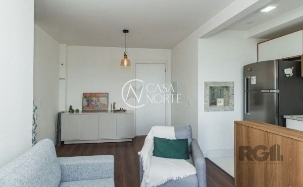 Apartamento à venda com 2 quartos, 55m², 1 suíte, 1 vaga, Rua Sapê no bairro Passo da Areia em Porto Alegre