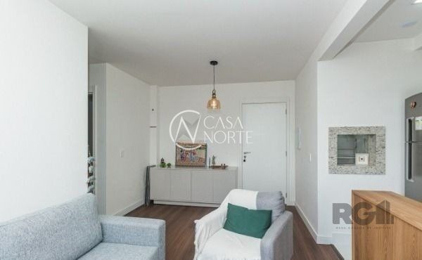 Apartamento à venda com 2 quartos, 55m², 1 suíte, 1 vaga, Rua Sapê no bairro Passo da Areia em Porto Alegre