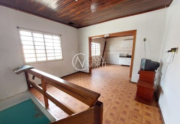 Ponto Comercial à venda com 3 quartos, 230m², 1 vaga, Rua Nilo da Silva Marques no bairro Farrapos em Porto Alegre